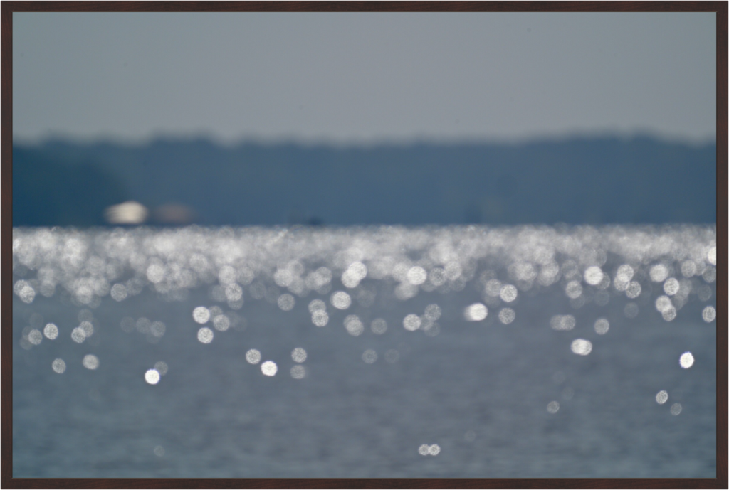 Main image Unfocused Lake Light