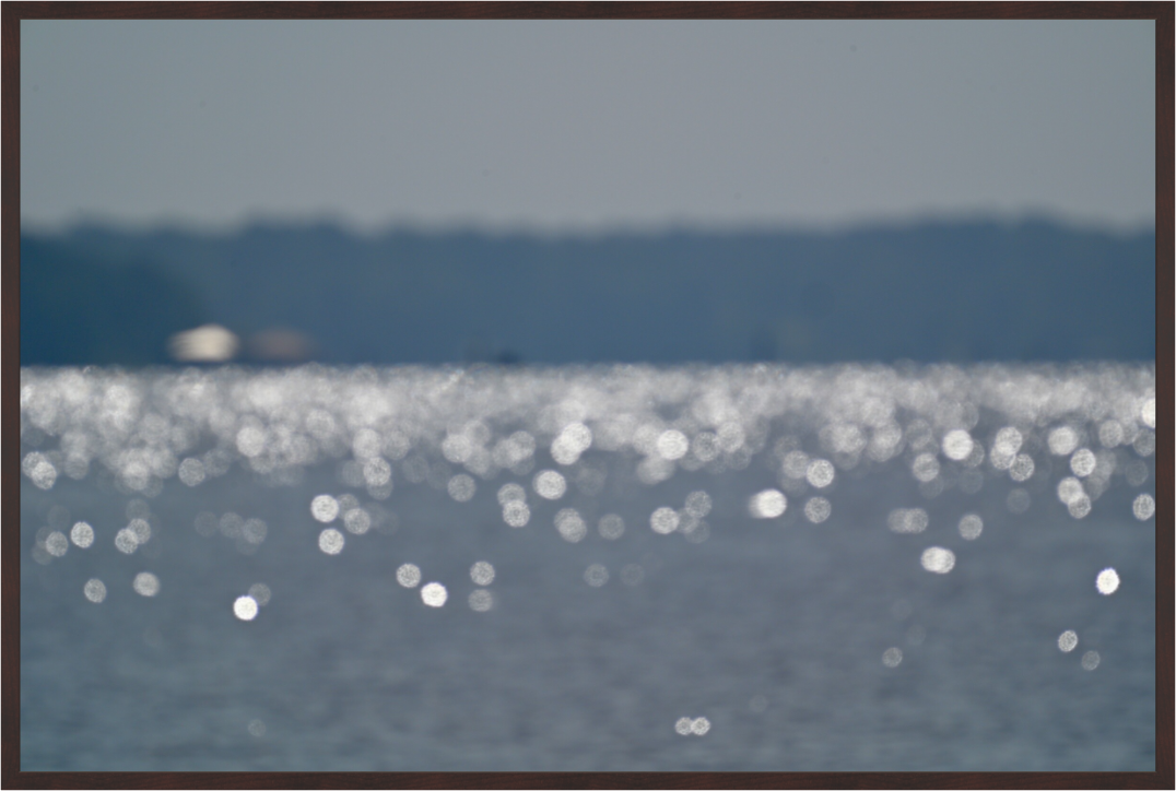 Main image Unfocused Lake Light