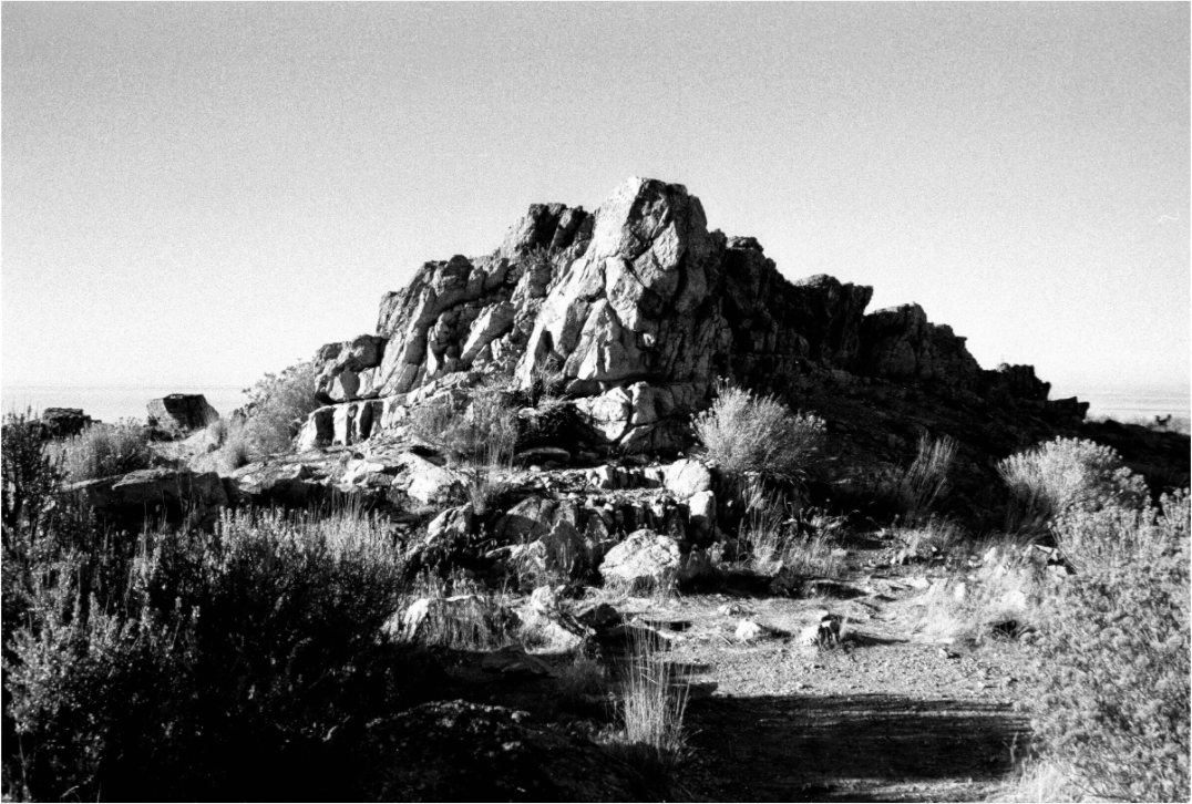 Main image Craggy Rock Formation