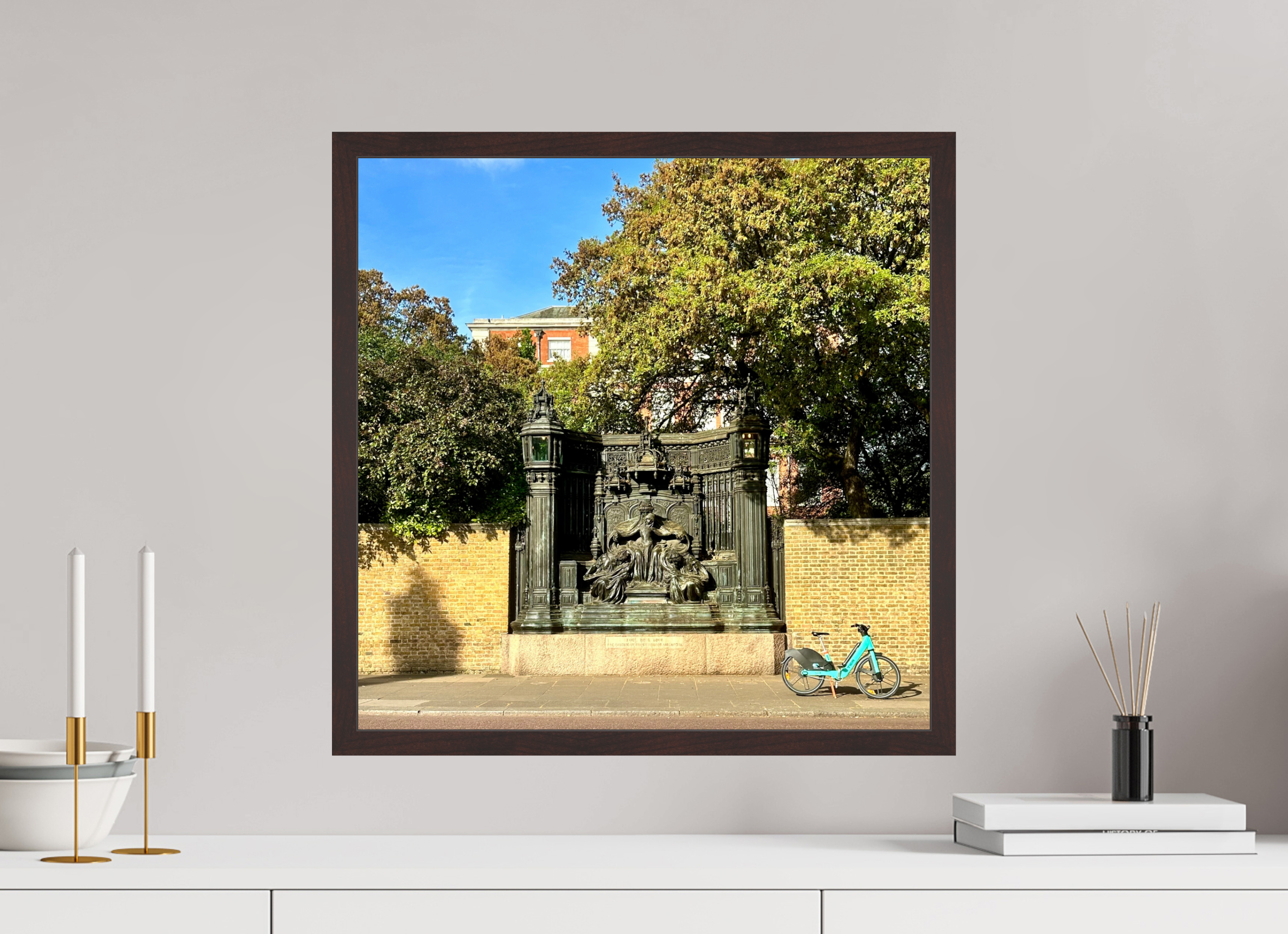 20 x 20″, ArtBox On Aluminum Dibond London Scene