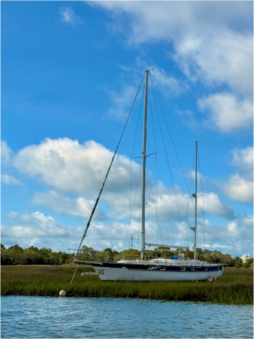 Main image Boat Near Eagle Island