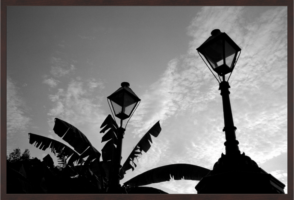 Main image Gate Lamps