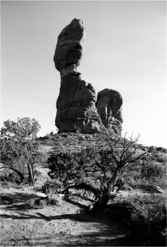 Main image Balanced Rock