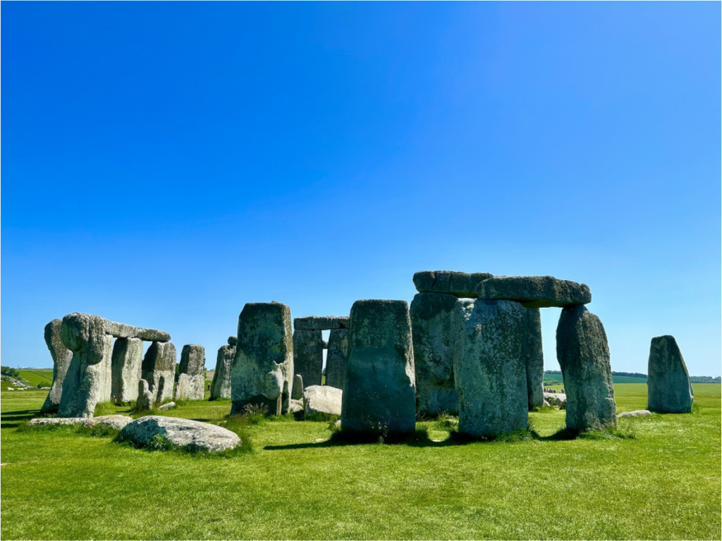 Main image Stonehenge