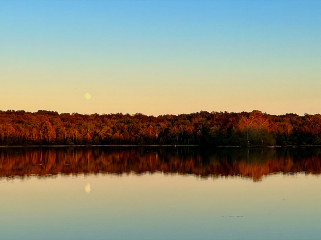 Main image Moon Over Long Hunter Lake