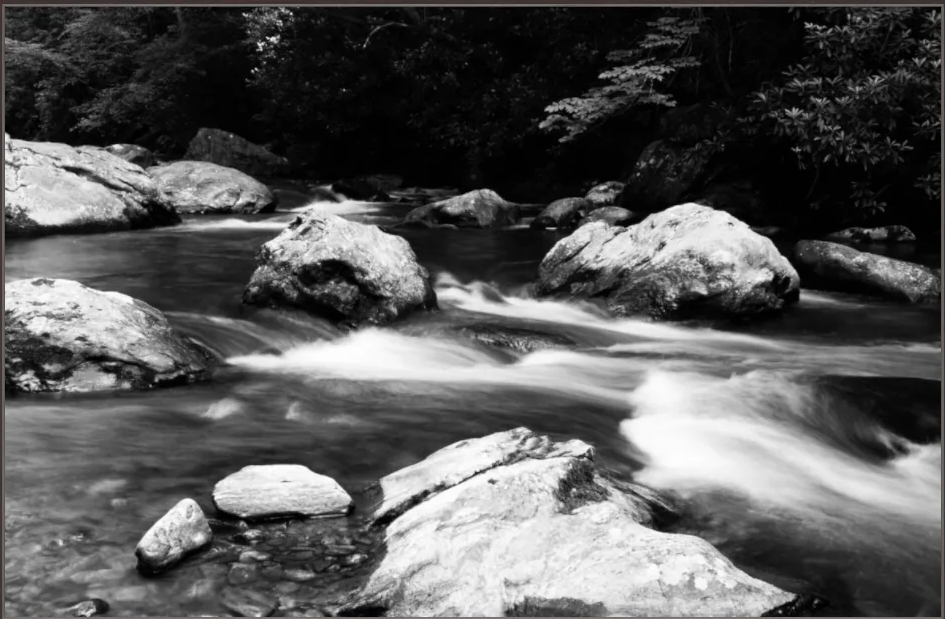Boulders on the Tallulah River - hover